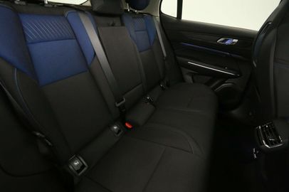 Car image 37