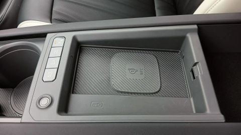 Car image 36