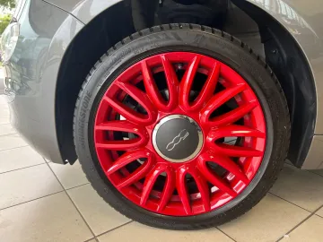 Car image 15