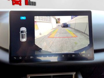Car image 22