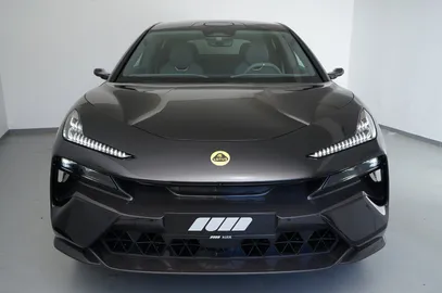 Car image 2