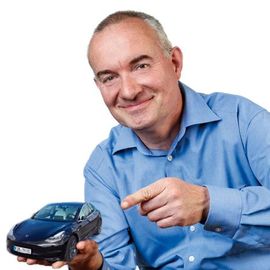Car image 26