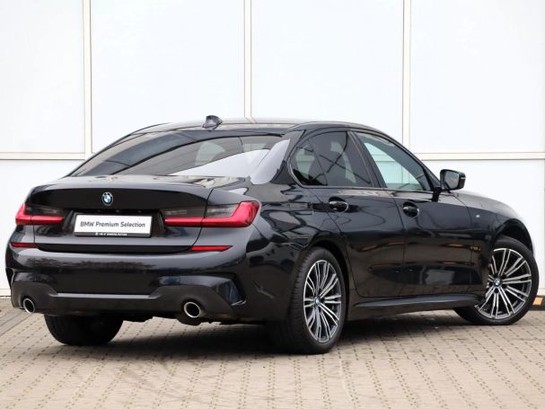 BMW 320d xDrive 140 kW image number 2