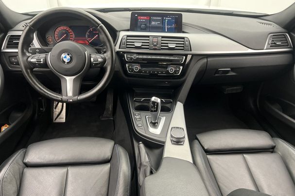 BMW 320d Touring xDrive 140 kW image number 15