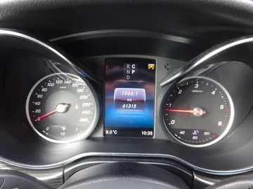 Car image 38