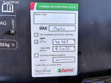 Car image 30