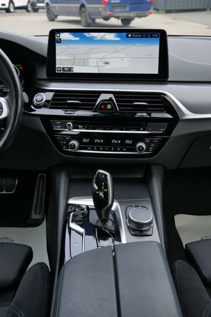 BMW 520d Touring 140 kW image number 14