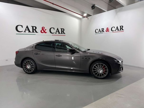 Maserati Ghibli Modena Q4 316 kW image number 6