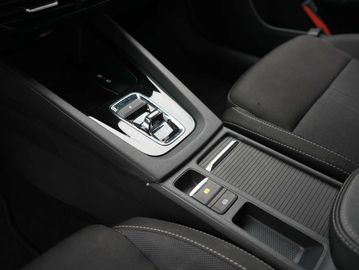 Car image 37