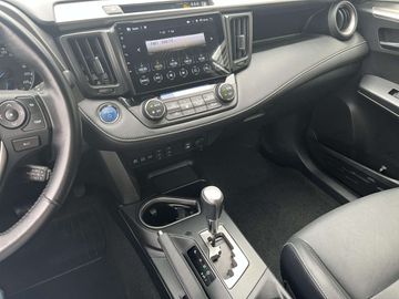 Car image 33