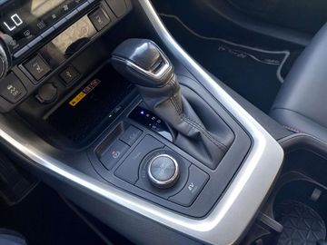 Car image 21