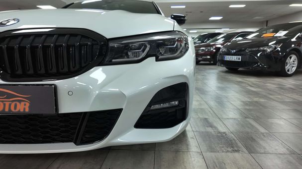 BMW 330 e 215 kW image number 9