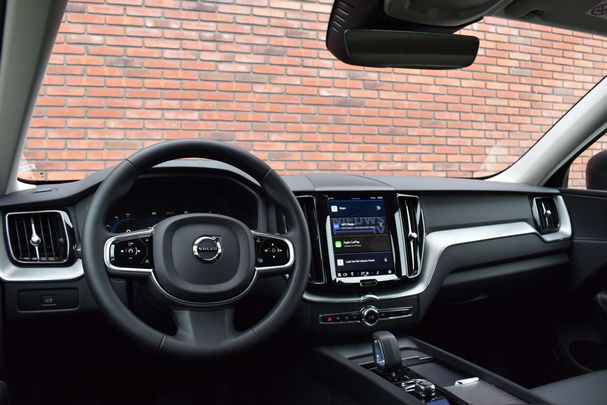 Volvo XC60 B5 195 kW image number 8