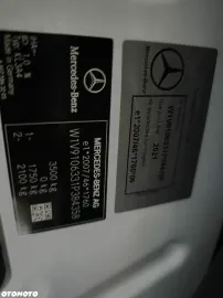 Car image 40