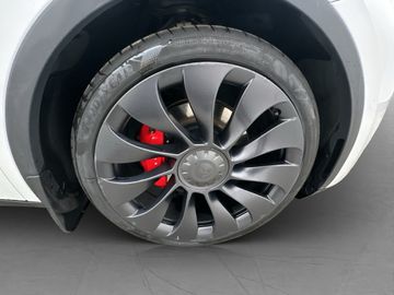Car image 35