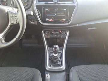 Car image 15