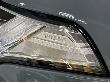 Car image 33
