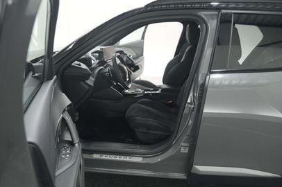 Car image 31