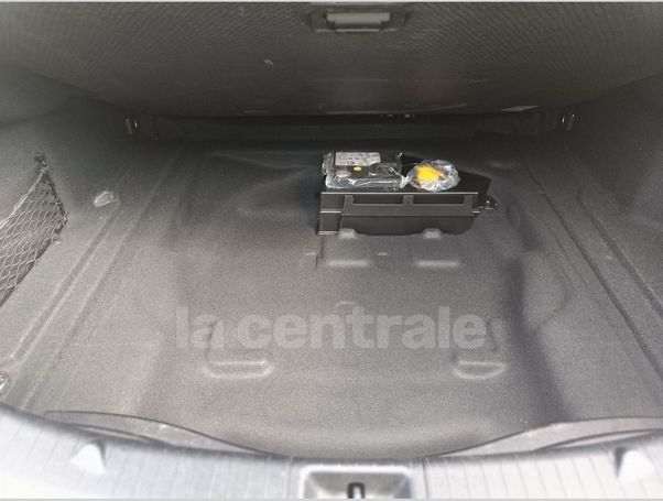 Mercedes-Benz CLA 180 90 kW image number 35