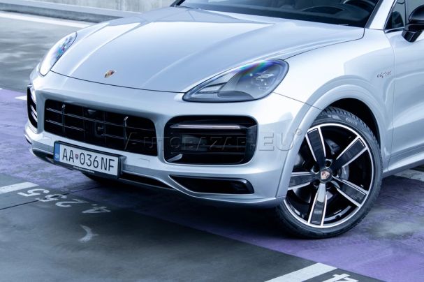 Porsche Cayenne E-Hybrid 340 kW image number 1