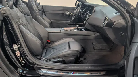 Car image 27