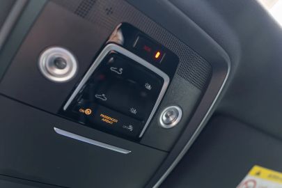 Car image 46