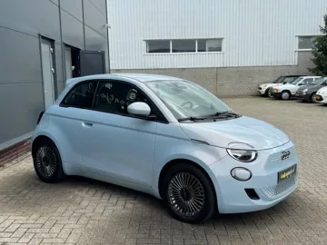 Car image 36
