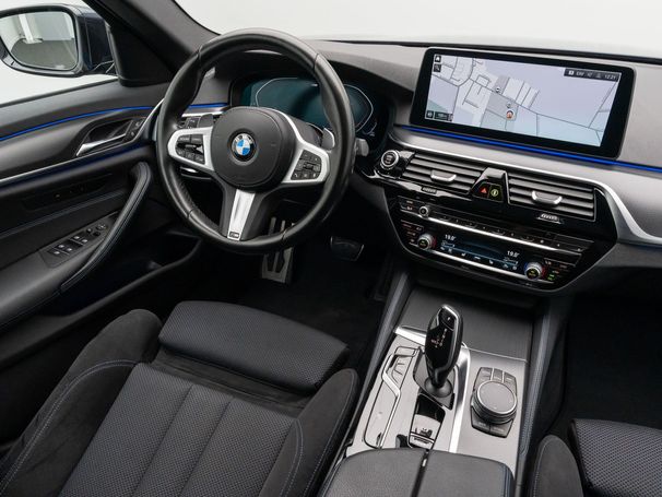 BMW 530d Touring M 210 kW image number 24