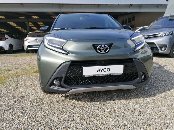 Toyota Aygo X 53 kW image number 10