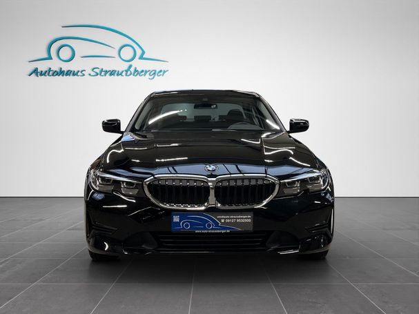 BMW 318i Advantage 115 kW image number 6