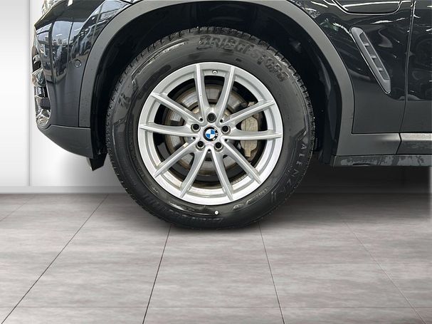 BMW X3 xDrive30e 215 kW image number 9