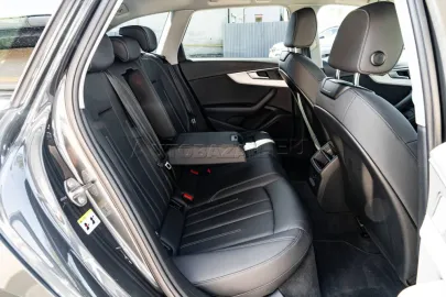 Car image 44
