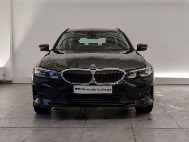 BMW 320d Touring xDrive 140 kW image number 2