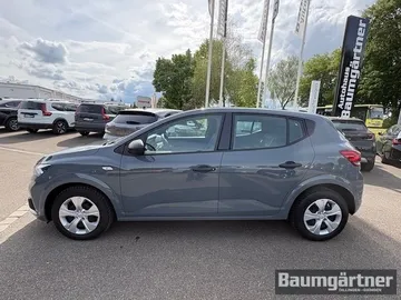 Car image 11