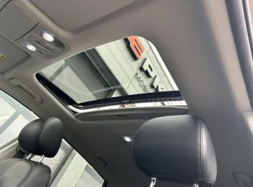 Car image 36