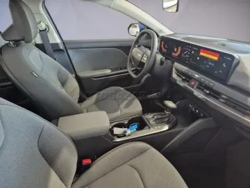 Car image 22
