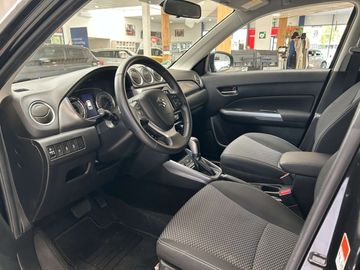 Car image 11