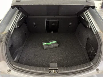 Car image 36