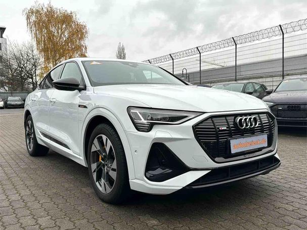 Audi e-tron 55 S-line Sportback 300 kW image number 2