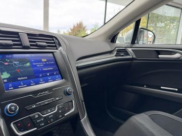 Car image 31