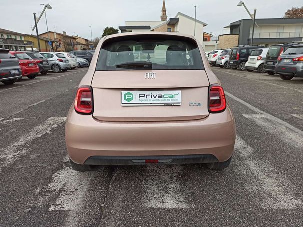 Fiat 500 e 70 kW image number 28