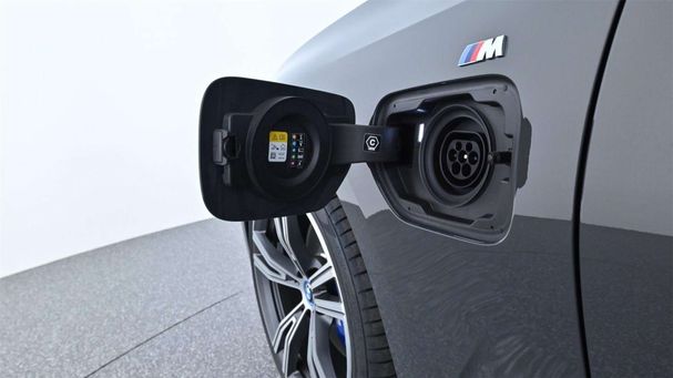 BMW 330 Touring e xDrive 215 kW image number 21