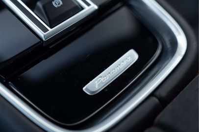 Car image 33