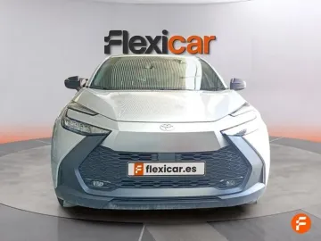 Car image 3
