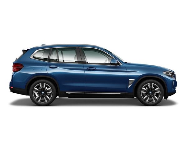 BMW iX3 210 kW image number 2