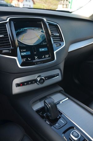 Volvo XC90 AWD Momentum 173 kW image number 8