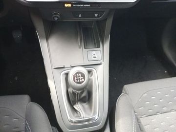 Car image 13