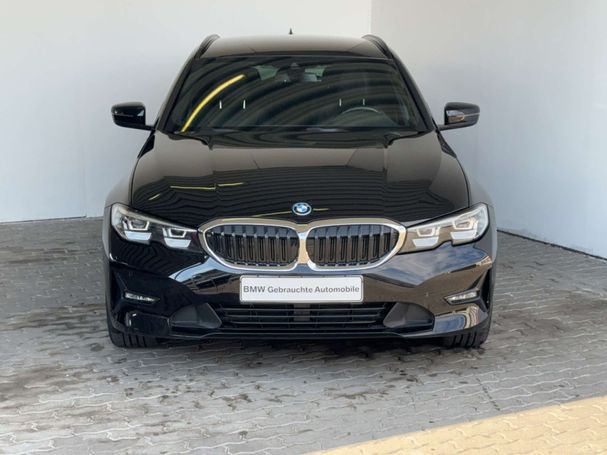 BMW 330e Touring Advantage 215 kW image number 2