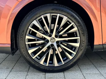 Car image 28