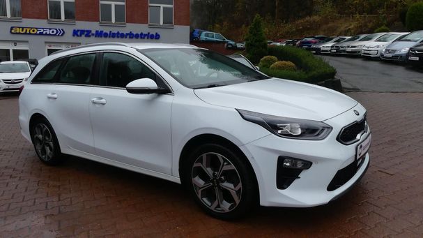 Kia Ceed SW 1.6 100 kW image number 2